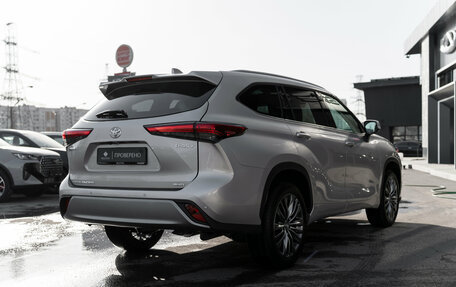 Toyota Highlander, 2025 год, 5 600 000 рублей, 5 фотография