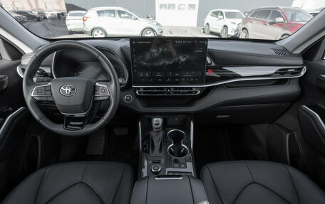 Toyota Highlander, 2025 год, 5 600 000 рублей, 8 фотография