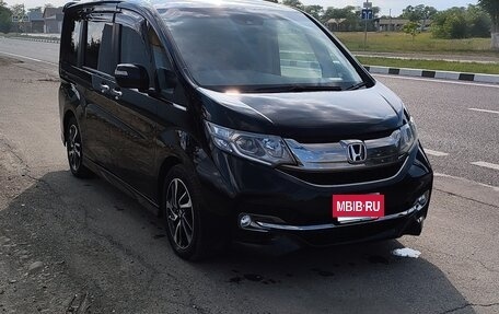 Honda Stepwgn IV, 2017 год, 1 970 000 рублей, 2 фотография