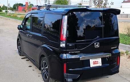 Honda Stepwgn IV, 2017 год, 1 970 000 рублей, 6 фотография