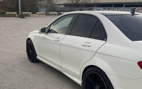 Mercedes-Benz C-Класс, 2011 год, 1 200 000 рублей, 14 фотография