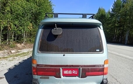 Toyota HiAce H100, 1993 год, 700 000 рублей, 2 фотография