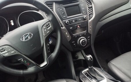 Hyundai Santa Fe III рестайлинг, 2016 год, 2 300 000 рублей, 12 фотография