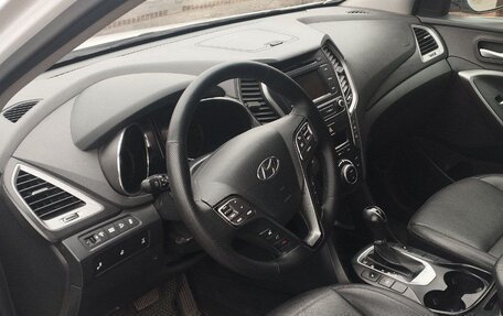 Hyundai Santa Fe III рестайлинг, 2016 год, 2 300 000 рублей, 13 фотография