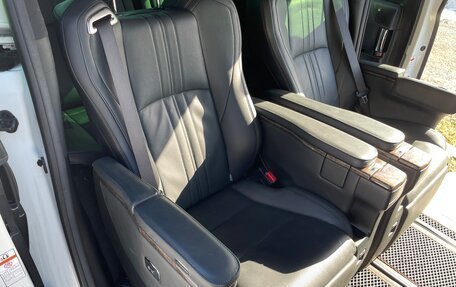 Toyota Alphard III, 2021 год, 6 250 000 рублей, 14 фотография