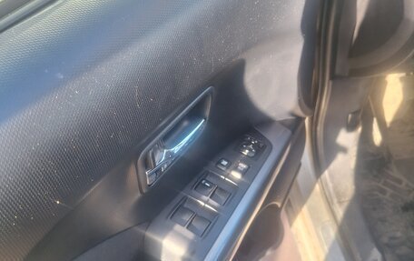 Mitsubishi Outlander III рестайлинг 3, 2008 год, 850 000 рублей, 7 фотография