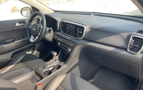 KIA Sportage IV рестайлинг, 2018 год, 2 250 000 рублей, 10 фотография