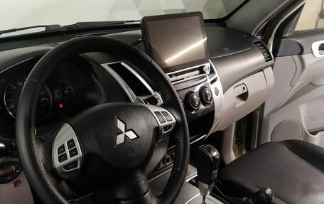 Mitsubishi Pajero Sport II рестайлинг, 2010 год, 1 400 000 рублей, 11 фотография