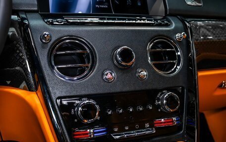 Rolls-Royce Cullinan, 2022 год, 39 800 000 рублей, 37 фотография