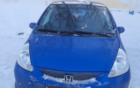 Honda Jazz I рестайлинг, 2006 год, 500 000 рублей, 1 фотография