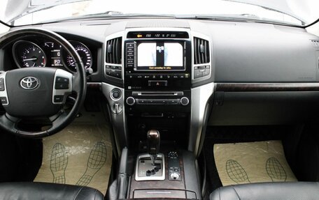 Toyota Land Cruiser 200, 2014 год, 3 490 000 рублей, 18 фотография