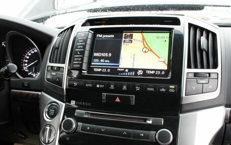 Toyota Land Cruiser 200, 2014 год, 3 490 000 рублей, 20 фотография