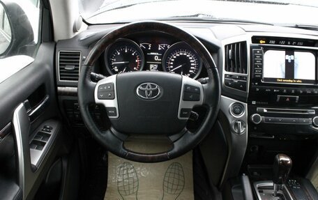 Toyota Land Cruiser 200, 2014 год, 3 490 000 рублей, 19 фотография
