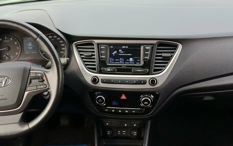 Hyundai Solaris II рестайлинг, 2018 год, 1 244 000 рублей, 11 фотография