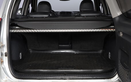 Toyota RAV4, 2005 год, 1 199 000 рублей, 18 фотография