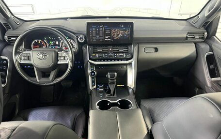 Toyota Land Cruiser, 2021 год, 10 899 900 рублей, 2 фотография