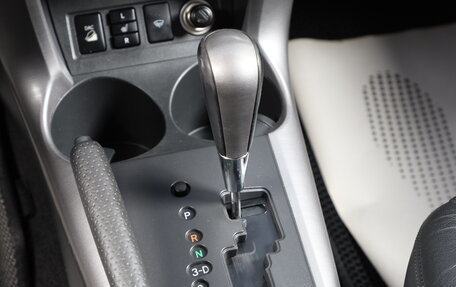 Toyota RAV4, 2005 год, 1 199 000 рублей, 16 фотография