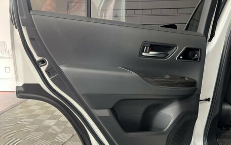 Toyota Land Cruiser, 2021 год, 10 899 900 рублей, 15 фотография