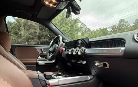 Mercedes-Benz GLB, 2022 год, 2 670 000 рублей, 14 фотография