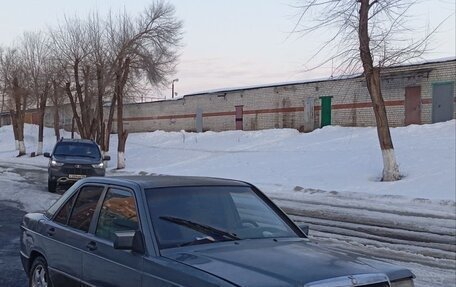 Mercedes-Benz 190 (W201), 1986 год, 80 000 рублей, 7 фотография