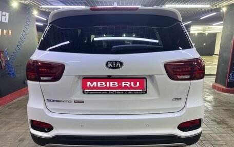 KIA Sorento III Prime рестайлинг, 2019 год, 3 475 000 рублей, 4 фотография