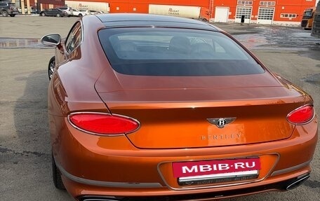 Bentley Continental GT III, 2021 год, 24 900 000 рублей, 2 фотография