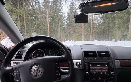 Volkswagen Touareg III, 2009 год, 1 719 990 рублей, 6 фотография