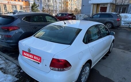 Volkswagen Polo VI (EU Market), 2011 год, 590 000 рублей, 3 фотография