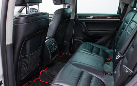 Volkswagen Touareg III, 2013 год, 1 850 000 рублей, 11 фотография