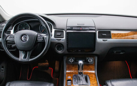 Volkswagen Touareg III, 2013 год, 1 850 000 рублей, 13 фотография