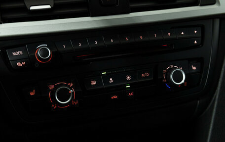 BMW 3 серия, 2015 год, 2 049 700 рублей, 8 фотография