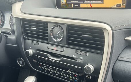 Lexus RX IV рестайлинг, 2016 год, 4 200 000 рублей, 10 фотография