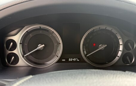 Toyota Land Cruiser 200, 2017 год, 8 900 000 рублей, 26 фотография