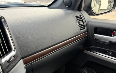 Toyota Land Cruiser 200, 2017 год, 8 900 000 рублей, 30 фотография