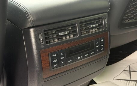 Toyota Land Cruiser 200, 2017 год, 8 900 000 рублей, 33 фотография