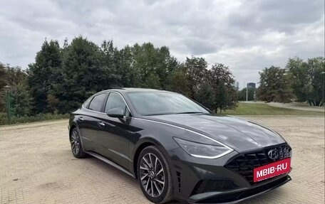 Hyundai Sonata VIII, 2022 год, 2 200 000 рублей, 1 фотография