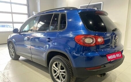 Volkswagen Tiguan I, 2010 год, 909 000 рублей, 2 фотография