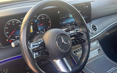 Mercedes-Benz E-Класс, 2022 год, 4 900 000 рублей, 4 фотография