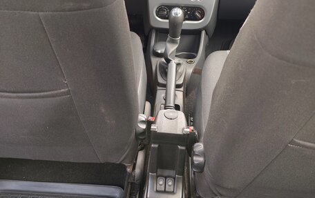 Renault Logan I, 2012 год, 780 000 рублей, 17 фотография