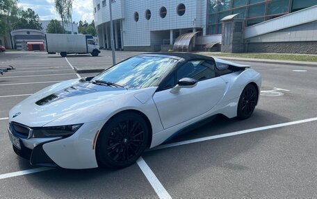 BMW i8 I рестайлинг, 2019 год, 7 500 000 рублей, 10 фотография