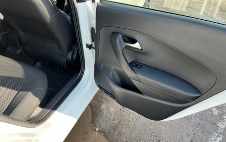 Volkswagen Polo VI (EU Market), 2017 год, 680 000 рублей, 13 фотография