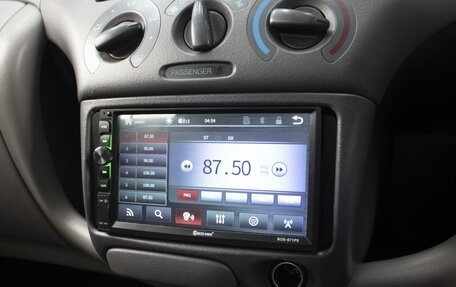 Toyota Platz, 2001 год, 265 000 рублей, 14 фотография