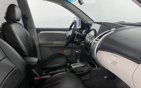 Mitsubishi Pajero Sport II рестайлинг, 2013 год, 1 350 000 рублей, 12 фотография