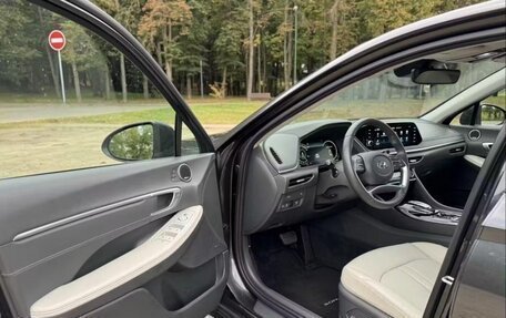 Hyundai Sonata VIII, 2022 год, 2 200 000 рублей, 10 фотография