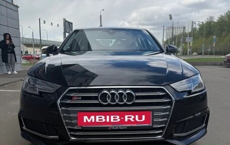 Audi A4, 2017 год, 2 650 000 рублей, 8 фотография