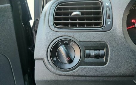 Volkswagen Polo VI (EU Market), 2015 год, 850 000 рублей, 11 фотография