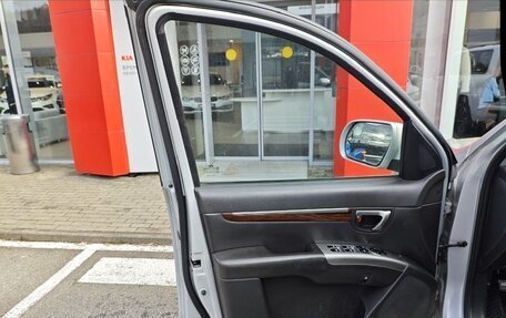 Hyundai Santa Fe III рестайлинг, 2010 год, 1 300 000 рублей, 26 фотография