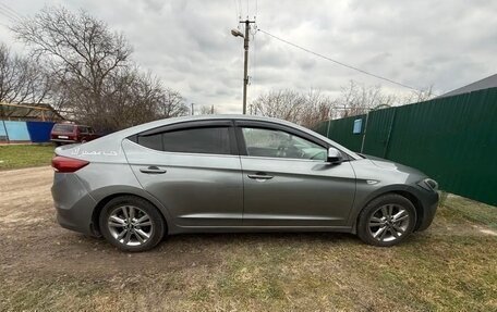 Hyundai Elantra VI рестайлинг, 2016 год, 1 450 000 рублей, 5 фотография