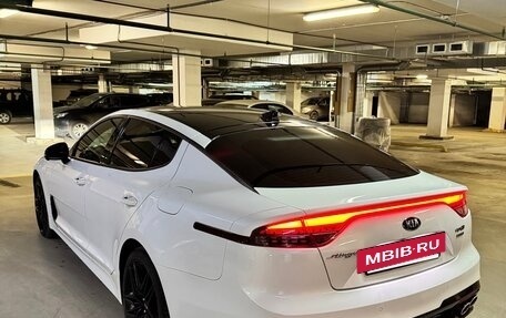 KIA Stinger I, 2021 год, 3 900 000 рублей, 9 фотография