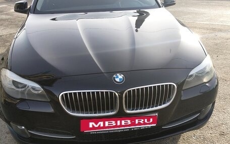 BMW 5 серия, 2011 год, 1 850 000 рублей, 6 фотография